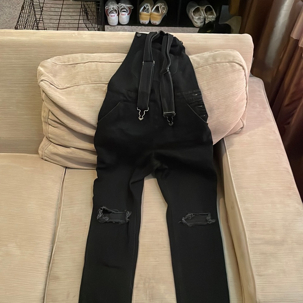 boohooMAN black distressed overalls / Size: S